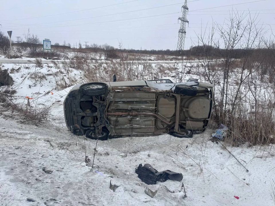 Toyota Corolla Fielder � Nissan AD ����������� � ������������� ������