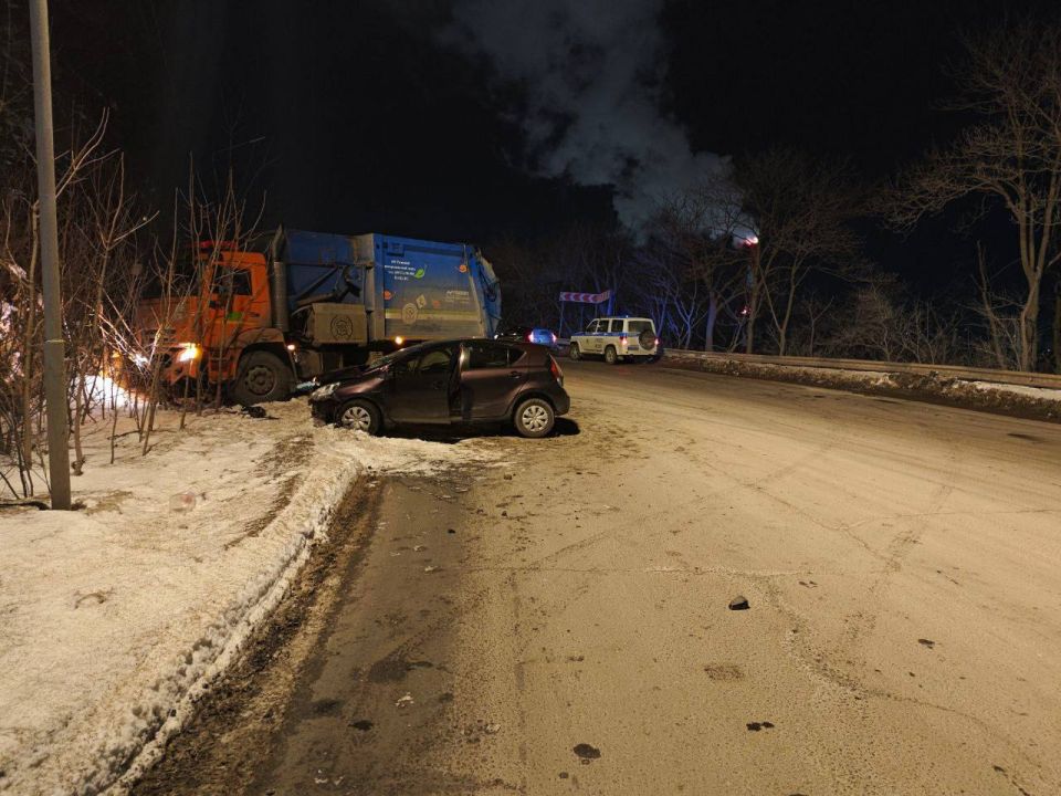 Полиция устанавливает обстоятельства ДТП с пострадавшими во Владивостоке