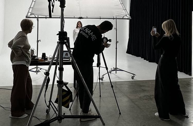 ���������� ������ � �������� ����� ��������� ������������