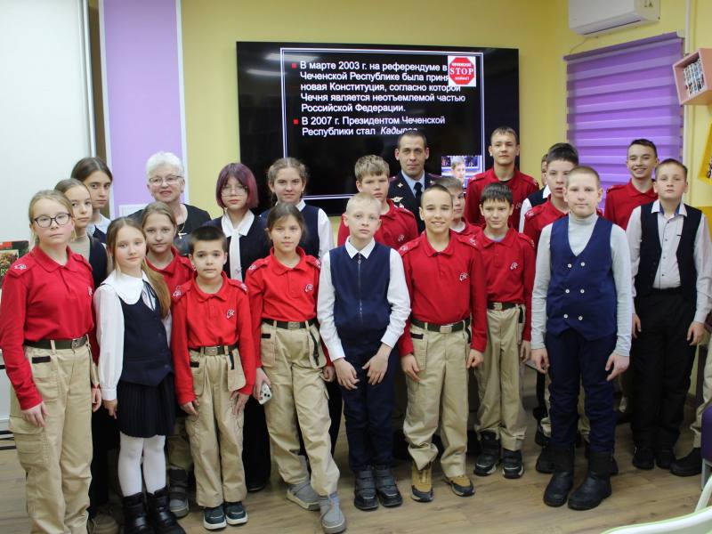 В Приморье полицейские и общественники провели День памяти о россиянах, исполнявших служебный долг за пределами Отечества В Приморье полицейские и общественники провели День памяти о россиянах, исполнявших служебный долг за пределами Отечества