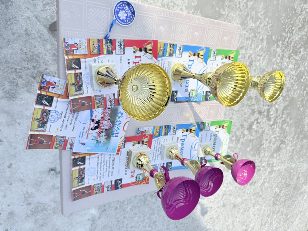 По всей России каждый год в феврале месяце проходят лыжные гонки По всей России каждый год в феврале месяце проходят лыжные гонки