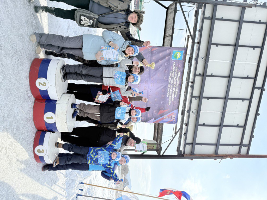 По всей России каждый год в феврале месяце проходят лыжные гонки По всей России каждый год в феврале месяце проходят лыжные гонки