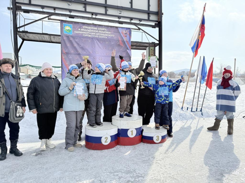 По всей России каждый год в феврале месяце проходят лыжные гонки По всей России каждый год в феврале месяце проходят лыжные гонки