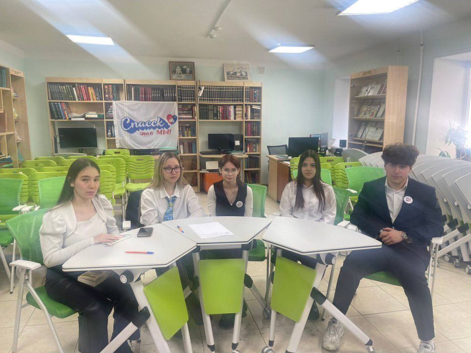 Несколько минут назад председатель Избиркома Приморья Татьяна Гладких дала старт первой игре отборочного этапа Приморской региональной серии игр «Молодой избиратель»