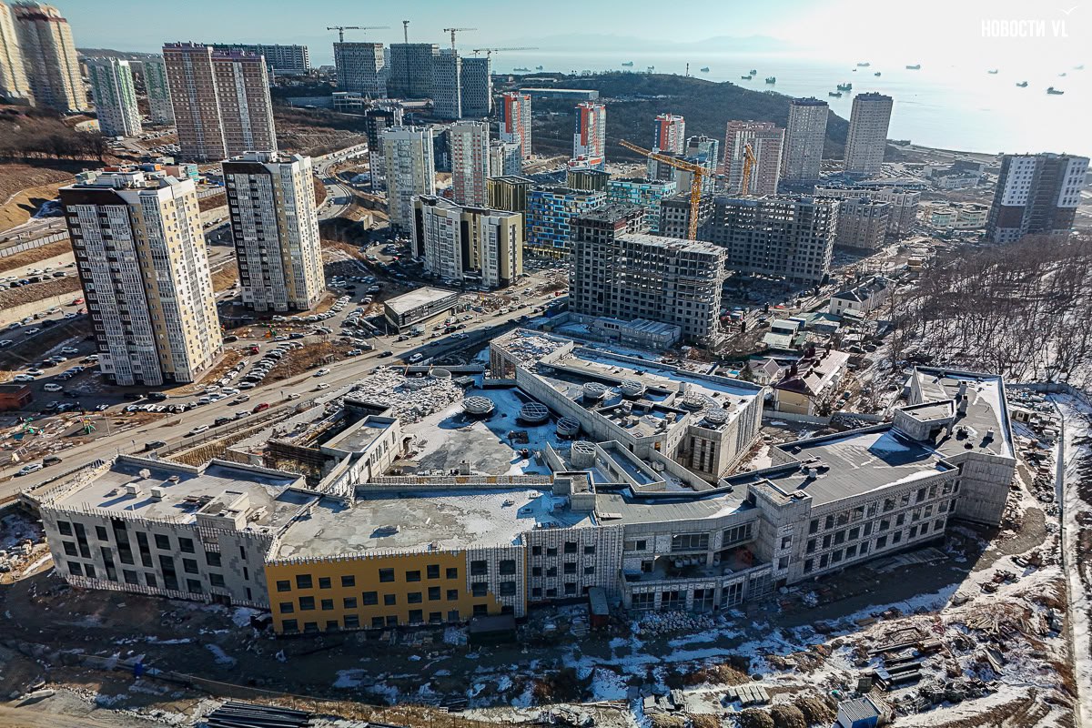 Школе-долгострою на Патрокле всё-таки будут искать другого подрядчика, но нынешний ещё пытается судиться Школе-долгострою на Патрокле всё-таки будут искать другого подрядчика, но нынешний ещё пытается судиться