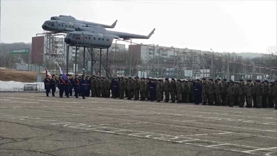 Евгений Корж: В преддверии наступающего праздника День Защитника Отечества в воинских частях нашего города состоялись праздничные собрания