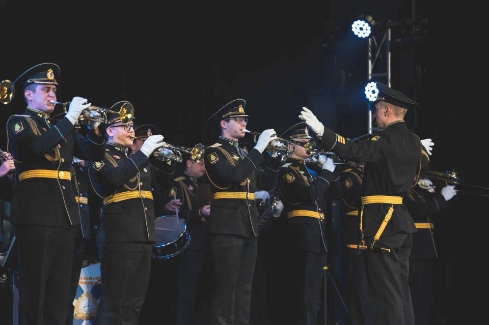 Константин Шестаков: Моряков-тихоокеанцев из Владивостока поздравили с Днем защитника Отечества