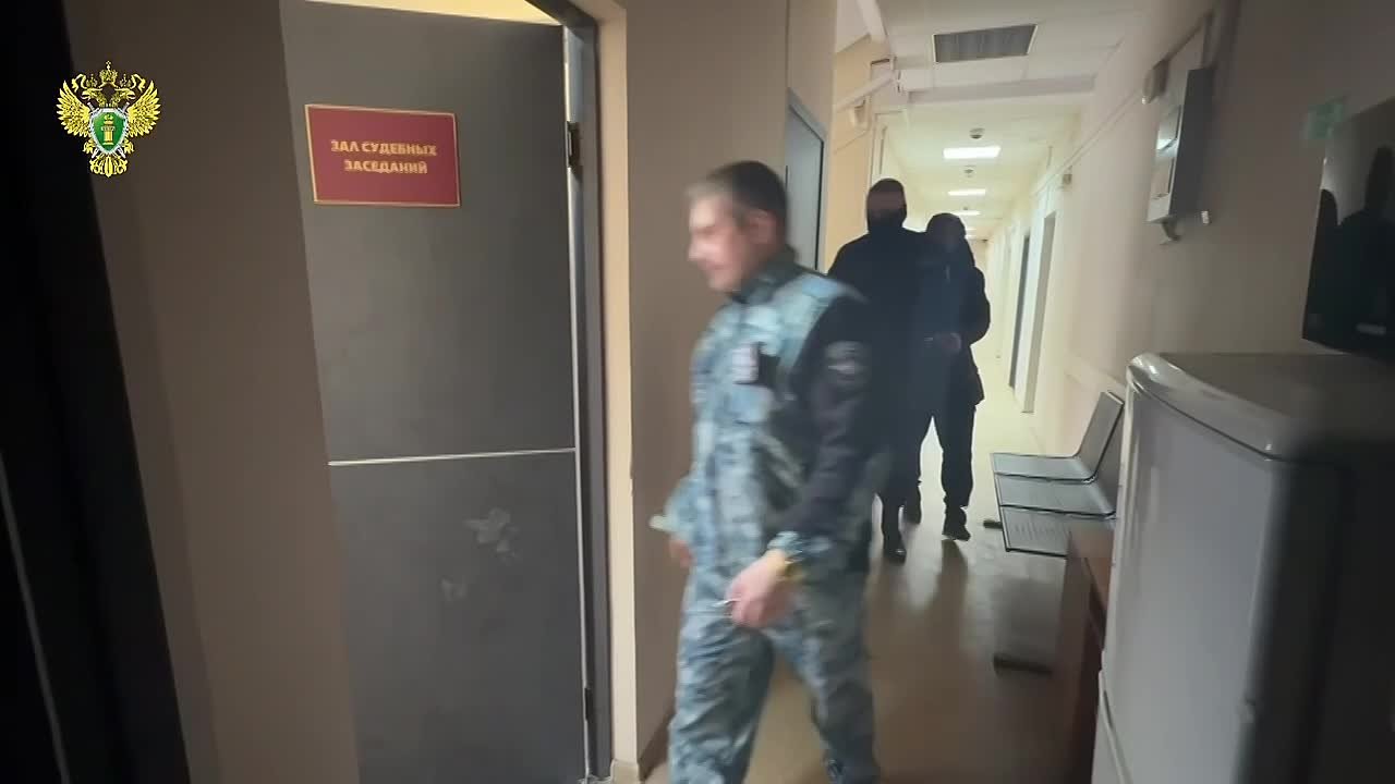 В Приморье с учетом позиции прокурора заключен под стражу замначальника департамента по недропользованию по ДФО по делу о взятках