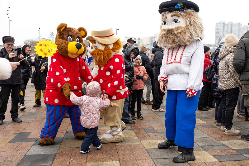 Проводы зимы во Владивостоке: как это было Проводы зимы во Владивостоке: как это было