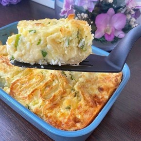 Необычный пирог с сыром и яйцом для всей семьи