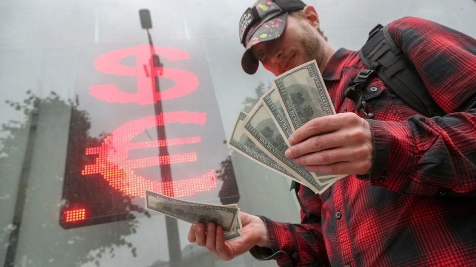 Рубль: вернётся ли он к росту или останется в традиционной стойке?