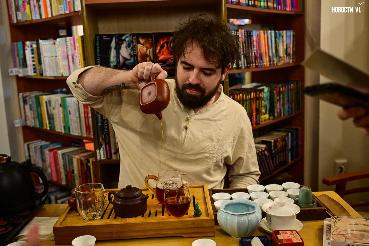 Кукольный спектакль, чаепитие и лекции: в библиотеке № 10 во Владивостоке отметили Китайский Новый год Кукольный спектакль, чаепитие и лекции: в библиотеке № 10 во Владивостоке отметили Китайский Новый год