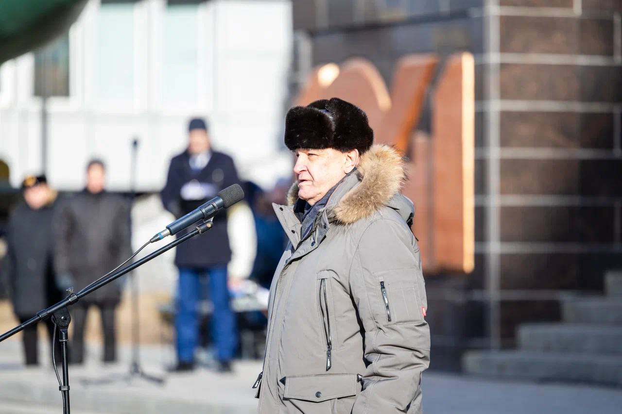 Константин Шестаков: День защитника Отечества во Владивостоке начался с памятных мероприятий Константин Шестаков: День защитника Отечества во Владивостоке начался с памятных мероприятий