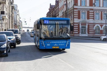 23 февраля во Владивостоке официально запущен новый автобусный маршрут под номером 71. Он связывает район Баляева с площадью Борцов Революции