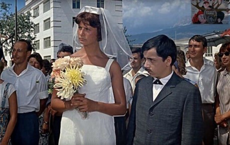 Вы точно ценитель фильмов СССР, если назовёте кинокартины по кадру с невестой