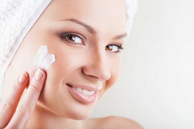 Как ухаживать за лицом: простые шаги для сияющей кожи