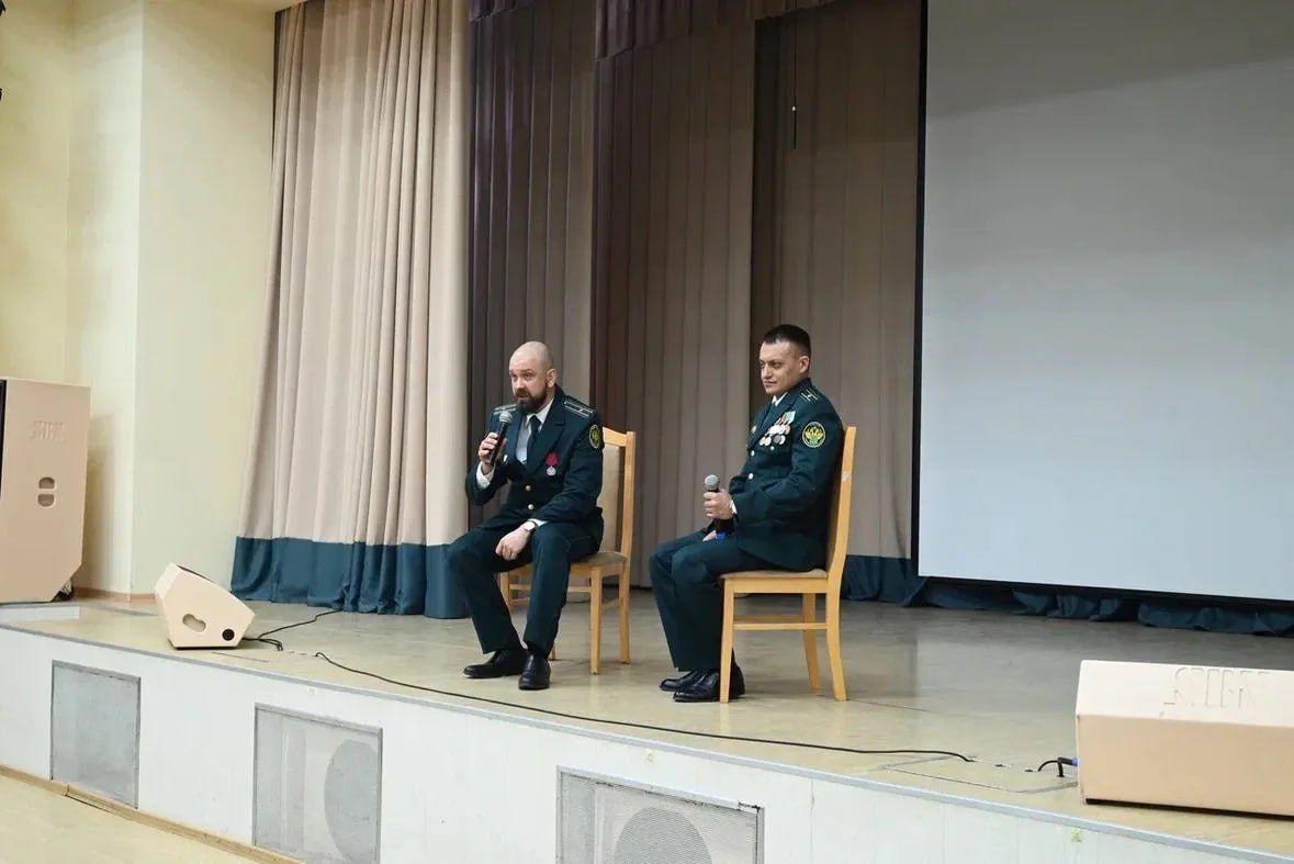 В Российской таможенной академии и ее филиалах прошли патриотические мероприятия, приуроченные ко Дню защитника Отечества В Российской таможенной академии и ее филиалах прошли патриотические мероприятия, приуроченные ко Дню защитника Отечества