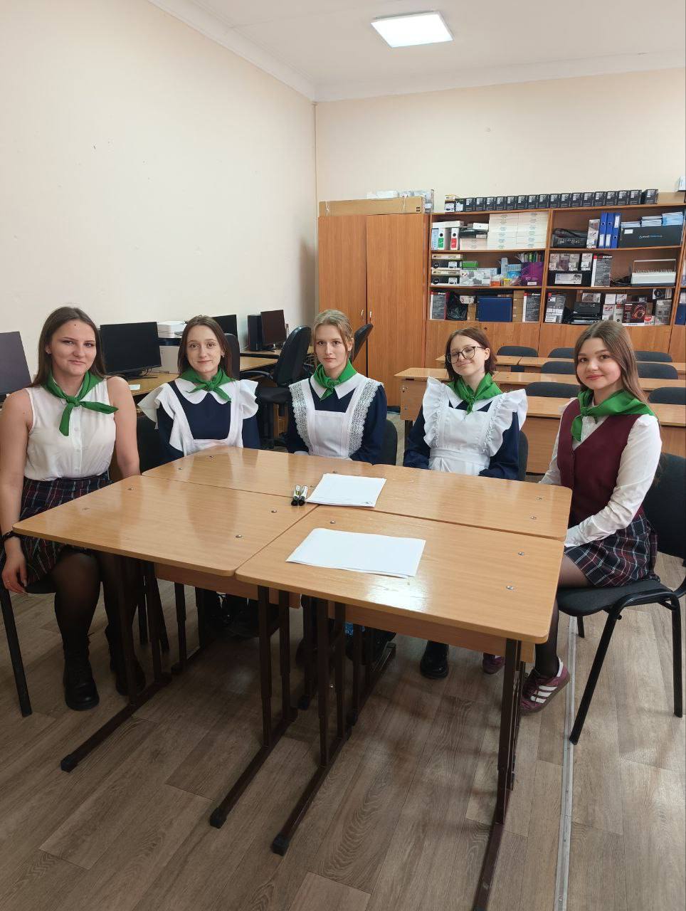 7 день: начали игру. Сегодня играют 4 команды: 7 день: начали игру. Сегодня играют 4 команды: