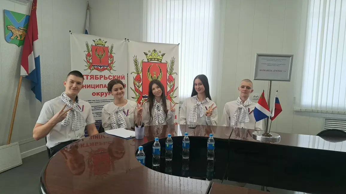 7 день: начали игру. Сегодня играют 4 команды: 7 день: начали игру. Сегодня играют 4 команды: