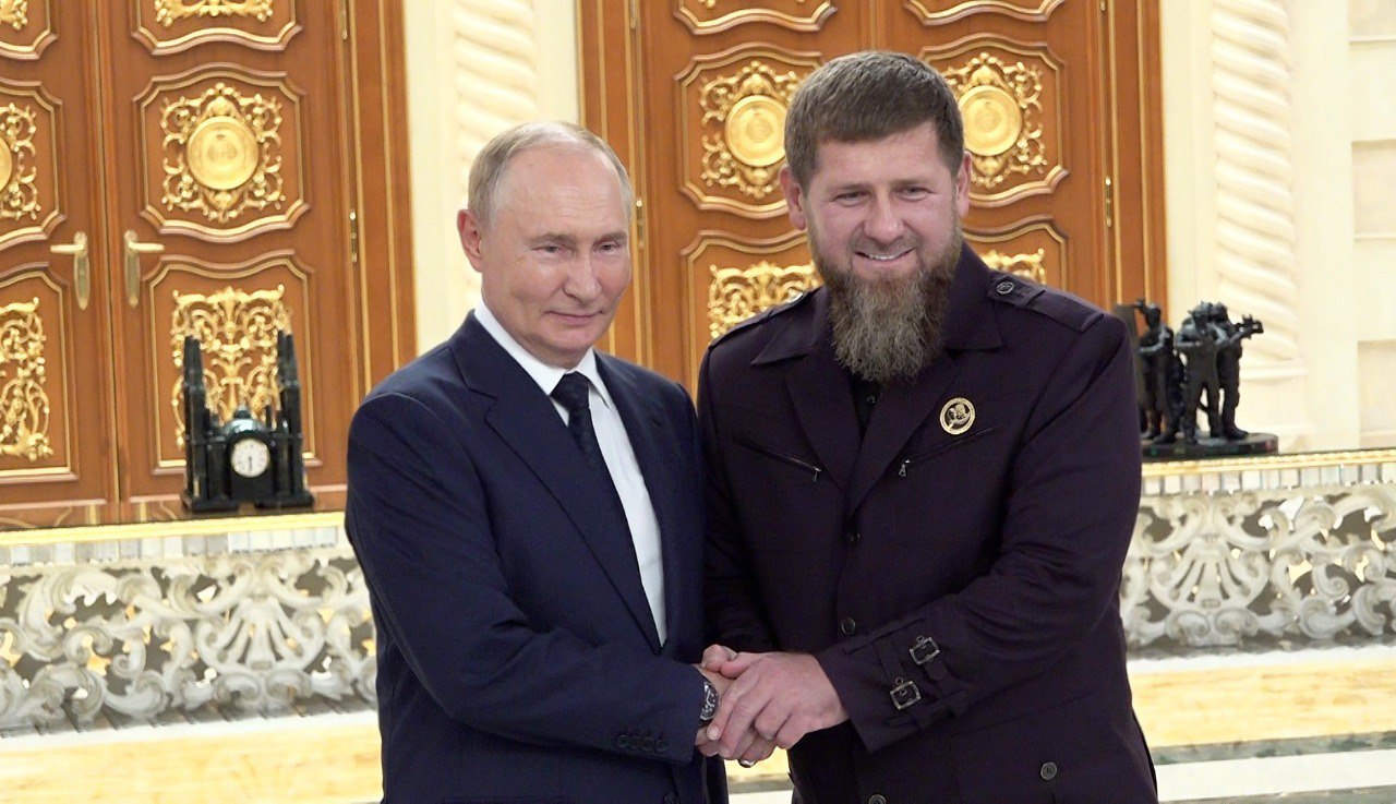 Бойцы отряда Бати получили заслуженные награды Бойцы отряда Бати получили заслуженные награды