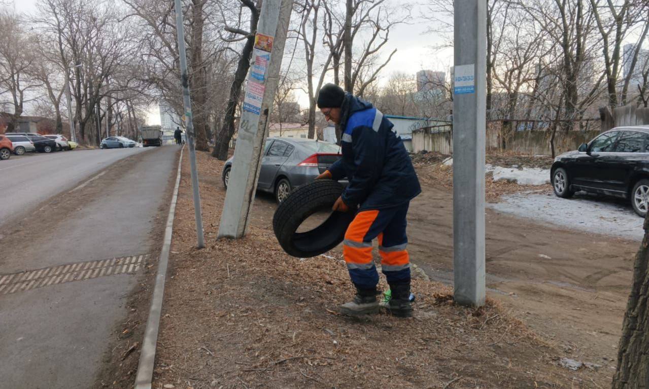 Сегодня во Владивостоке: работы на инженерных сетях, ремонт дорожной инфраструктуры, демонтаж объектов и санитарная уборка Сегодня во Владивостоке: работы на инженерных сетях, ремонт дорожной инфраструктуры, демонтаж объектов и санитарная уборка