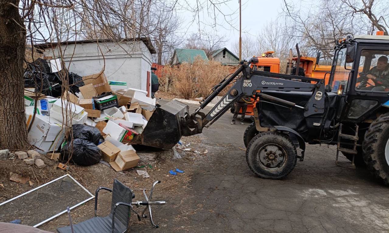 Сегодня во Владивостоке: работы на инженерных сетях, ремонт дорожной инфраструктуры, демонтаж объектов и санитарная уборка Сегодня во Владивостоке: работы на инженерных сетях, ремонт дорожной инфраструктуры, демонтаж объектов и санитарная уборка