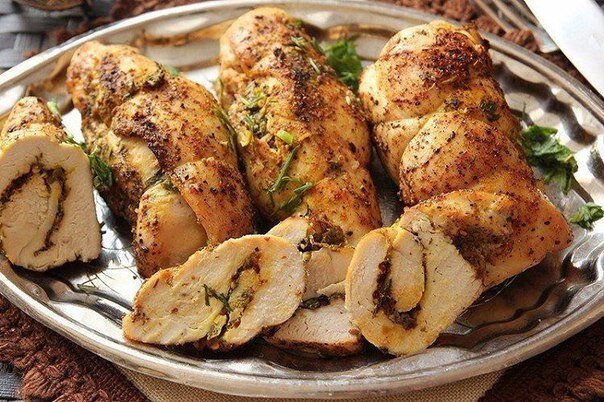 Нежнейшая куриная пастрома: легкий и быстрый рецепт