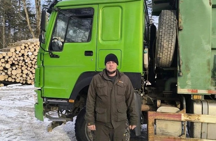 Участник СВО Максим Абрамович из села Рощино получил всестороннюю поддержку от специалистов кадрового центра «Работа России»