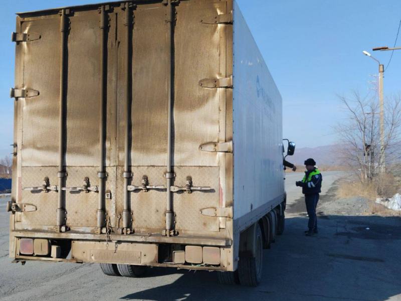 В Госавтоинспекции Приморского края подвели итоги профилактического мероприятия «Грузовик» В Госавтоинспекции Приморского края подвели итоги профилактического мероприятия «Грузовик»