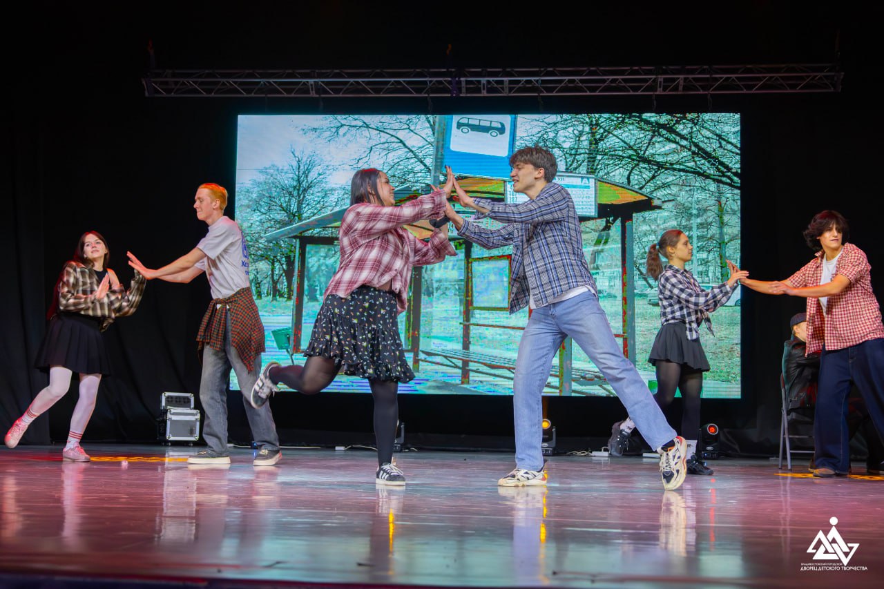 Любовь — чувство, говорить о котором можно бесконечно долго Любовь — чувство, говорить о котором можно бесконечно долго