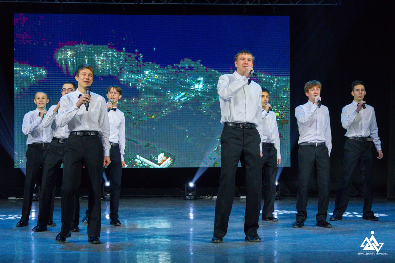 Любовь — чувство, говорить о котором можно бесконечно долго Любовь — чувство, говорить о котором можно бесконечно долго