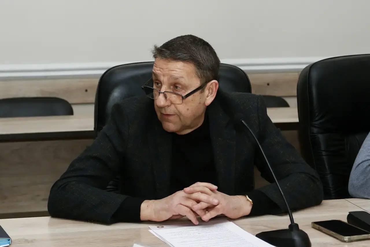 В Находке рассмотрены инвестиционные проекты в сферах производства, строительства и туризма В Находке рассмотрены инвестиционные проекты в сферах производства, строительства и туризма