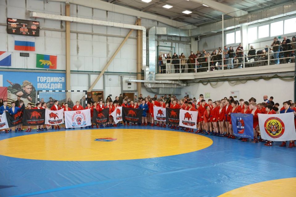 В посёлке Новый Надеждинского округа 7 марта стартовал второй этап краевых соревнований «Кубок Za самбо»!