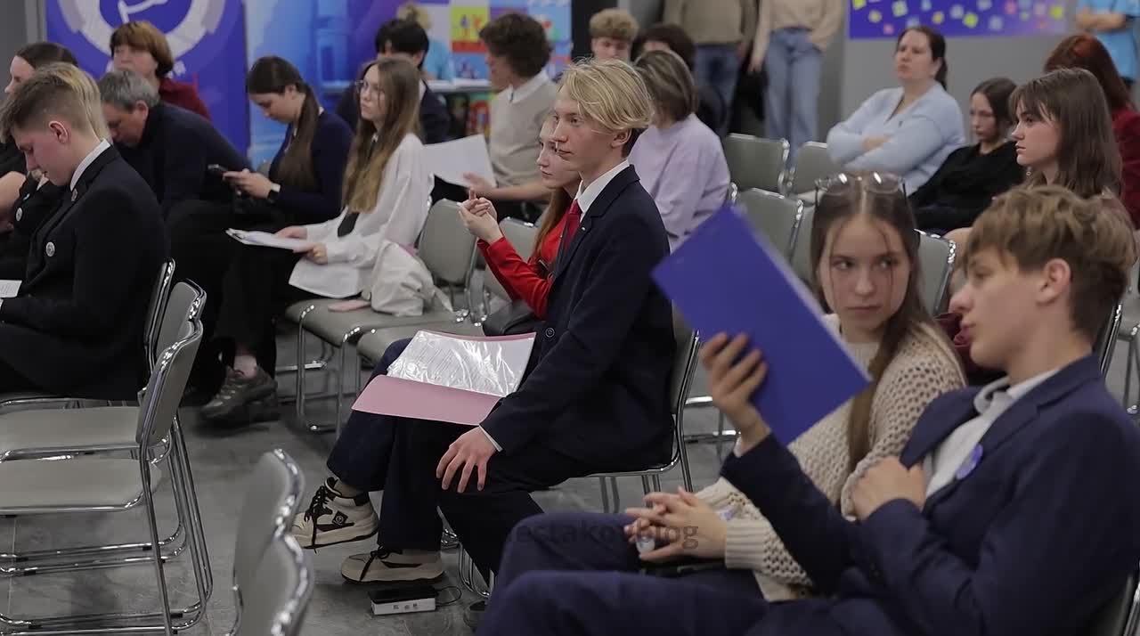 Константин Шестаков: До 115 тысяч на проект: школьники Владивостока представили свои социальные инициативы