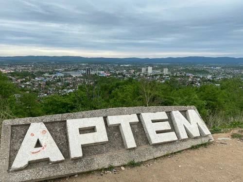 Деньги взяла, жить в России не захотела