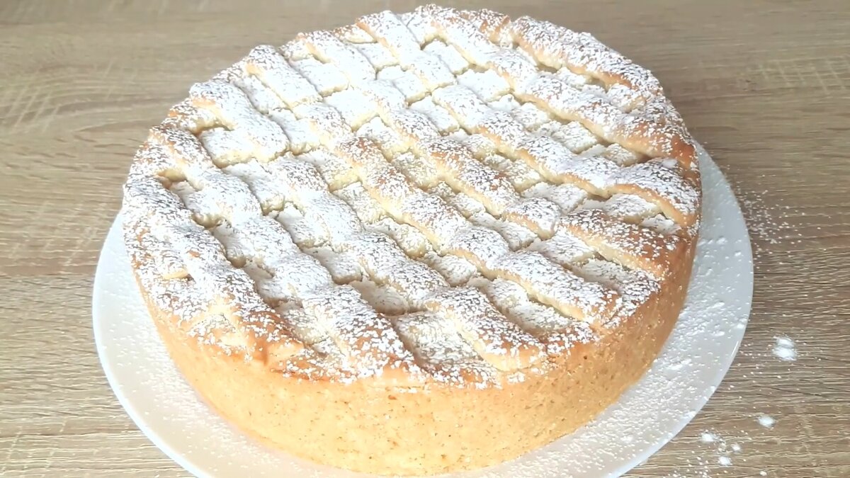 Ароматный яблочный пирог: классика в современном исполнении