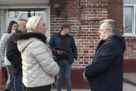 Во Владивостоке общественники оценили ход ремонта в двух детсадах и музыкальной школе