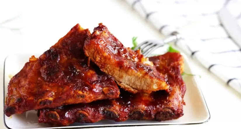 Как приготовить свиные рёбрышки: секреты нежности и аромата