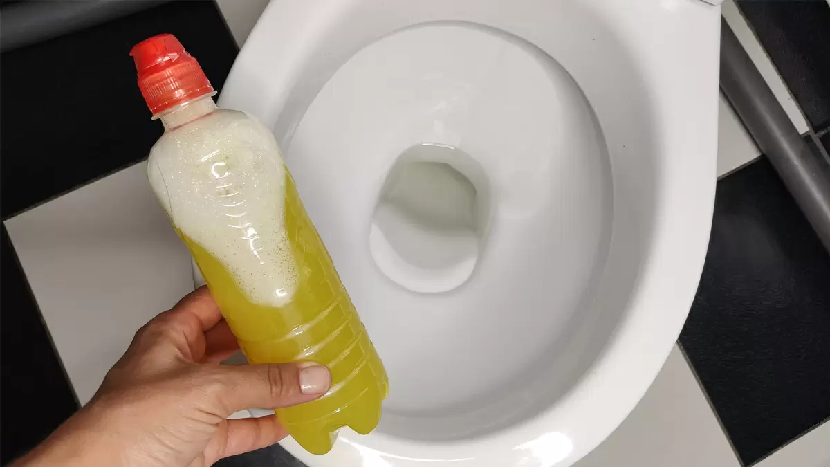 Как сделать чистящее средство из лимонной кожуры