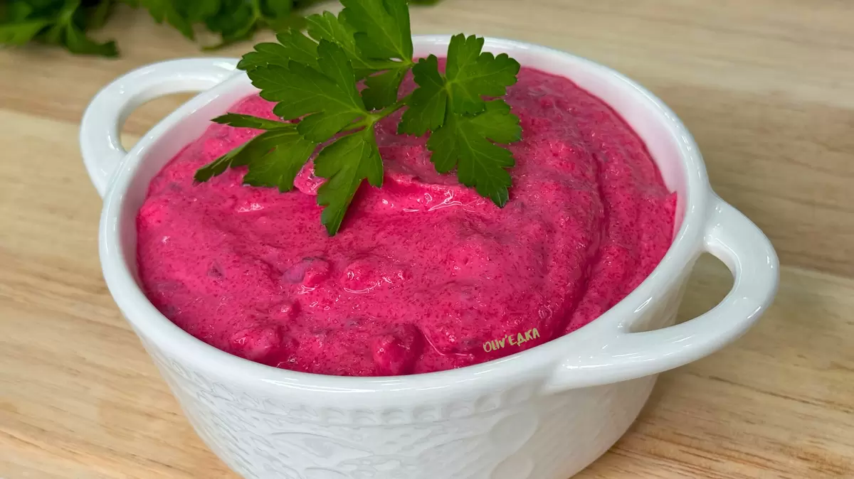 Новый вкус: оригинальный соус на основе свеклы, который станет вашим незаменимым помощником