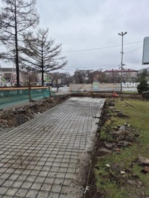 Евгений Корж: Продолжаем благоустройство центральной площади и городского парка «ДОРА»