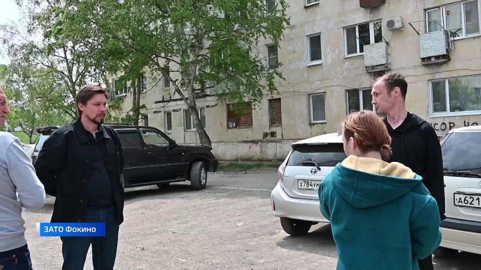 Проблему с вывозом мусора сейчас решают в двух соседних районах Приморья