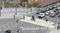 В центре Владивостока неизвестный пнул школьника прямо на пешеходном переходе