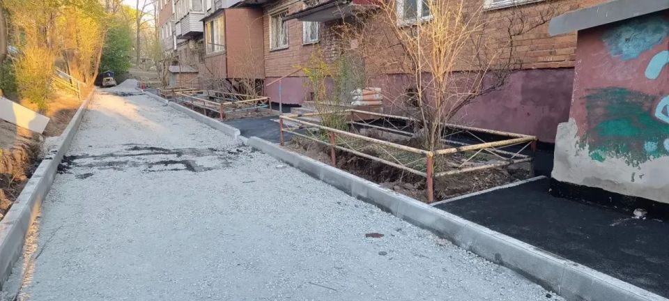 Константин Шестаков: Во Владивостоке полным ходом ведется ремонт дворов по программе губернатора Приморского края Олега Кожемяко Константин Шестаков: Во Владивостоке полным ходом ведется ремонт дворов по программе губернатора Приморского края Олега Кожемяко