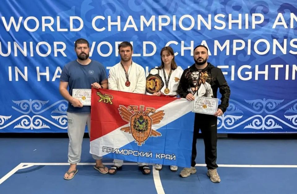 Спортсменка из Приморья впервые выиграла за один год чемпионат и первенство России, а также чемпионат мира по рукопашному бою, оформив «золотой хет-трик» Спортсменка из Приморья впервые выиграла за один год чемпионат и первенство России, а также чемпионат мира по рукопашному бою, оформив «золотой хет-трик»