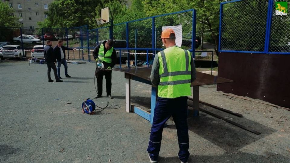 Во Владивостоке стартовал ремонт спортивных площадок