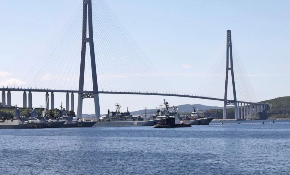 21 мая Тихоокеанский флот ВМФ России отмечает 295 лет со дня основания 21 мая Тихоокеанский флот ВМФ России отмечает 295 лет со дня основания