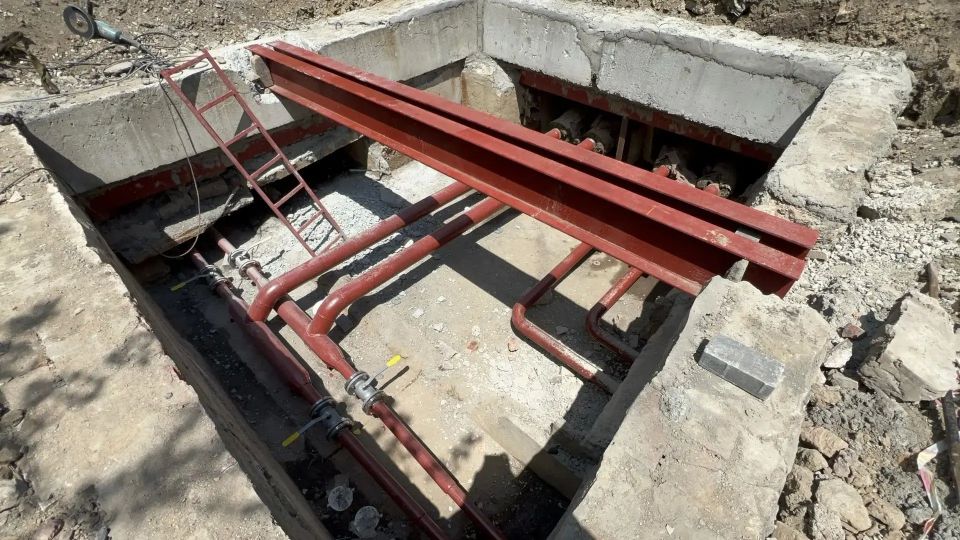 АО «ВПЭС» проводит завершающий этап работ работы по восстановлению тепловой камеры на улице Хабаровская, 6 АО «ВПЭС» проводит завершающий этап работ работы по восстановлению тепловой камеры на улице Хабаровская, 6