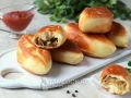 Волшебство пирожков с капустой: простота и вкус в каждом укусе