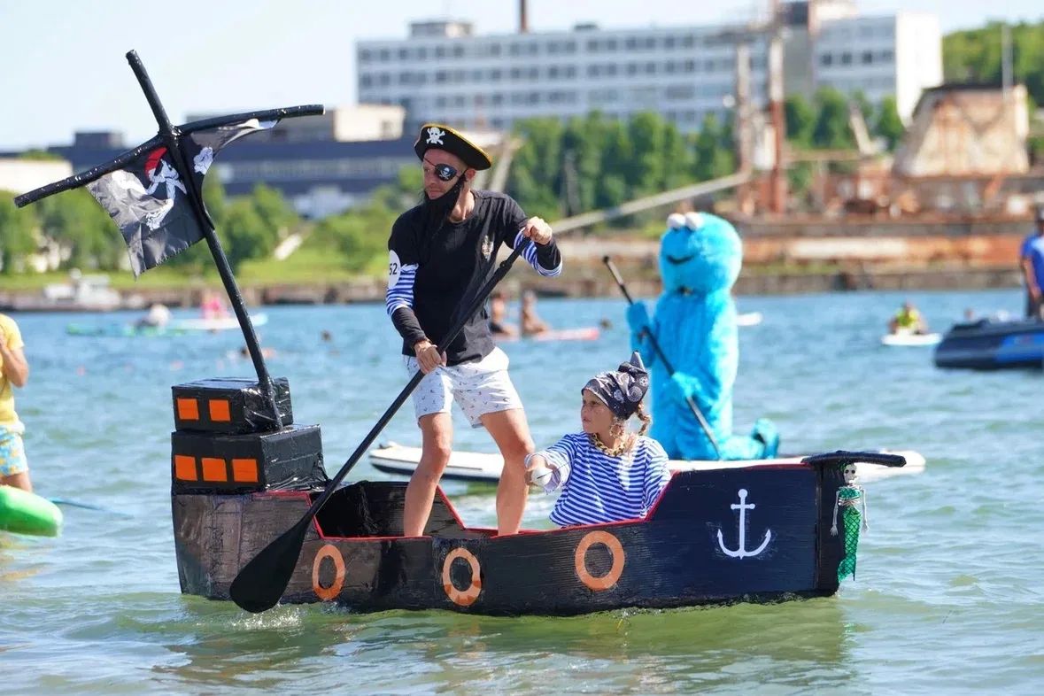 Лето — это SUP FEST!. 8 и 9 августа пляж Патрокл снова станет центром притяжения для всех любителей спорта, солнца и крутой атмосферы Лето — это SUP FEST!. 8 и 9 августа пляж Патрокл снова станет центром притяжения для всех любителей спорта, солнца и крутой атмосферы